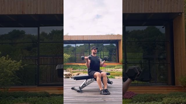 Сгибание рук с гантелями