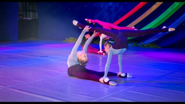 Театр танцю В гостях у казки (слайд) смотреть онлайн