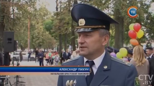 Открытие таможенного арт-объекта на аллее фонарей смотреть онлайн