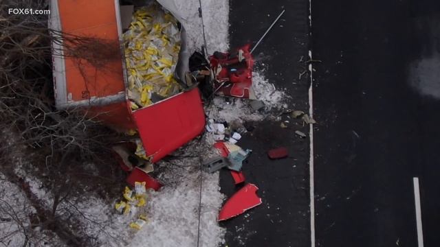 1 dead in Route 8 tractor-trailer crash in Torrington смотреть онлайн