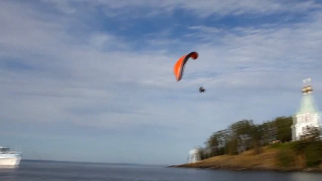 Полёт парапланов над Валаамом смотреть онлайн