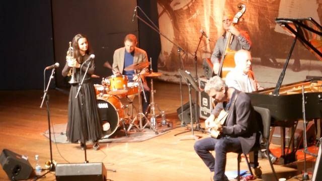 Квинтет Джоан Чаморро & Андреа Мотис - концерт в Музее Искусств (Тель-Авив) 26.12.2019 7 of 7 смотреть онлайн