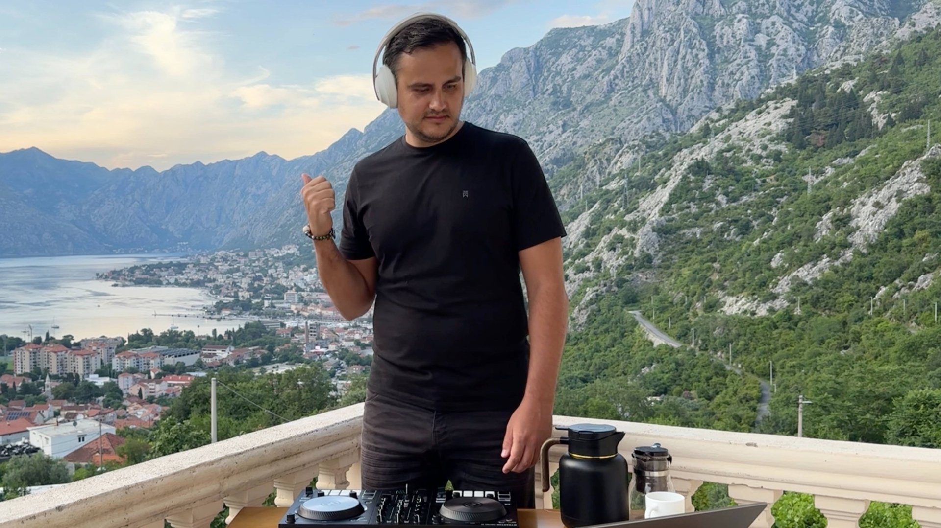 Черногория Melodic House Mix / Tinlicker, Jan Blomqvist, Above & Beyond, Korolova, Cosmic Gate