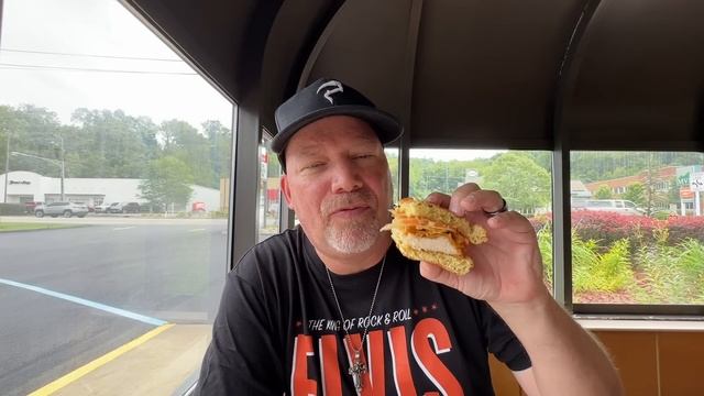 Wendy's NEW Nacho Burger-Chicken Sandwich & Queso Fries Menu смотреть онлайн