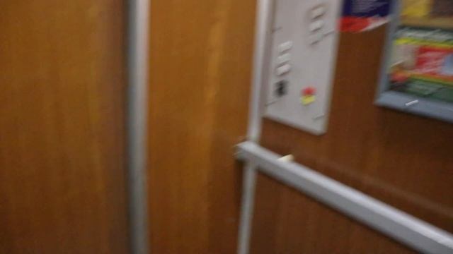 Большой административный лифт ЩЛЗ (1985 Г.В) Скорость 1-М/C, Грузоподъемность 1000 КГ. смотреть онлайн