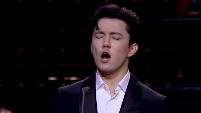 Казахский певец Димаш спел вместе с итальянской легендой Пласидо Доминго смотреть онлайн