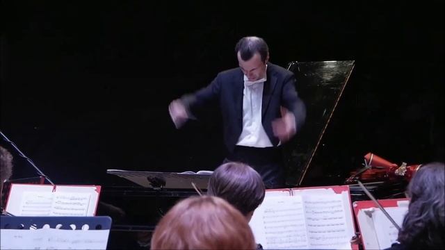 Давид Мнацаканян "My Way" Ульяновкий симфонический оркестр. Соло на кларнете Кирилл Ильин смотреть онлайн