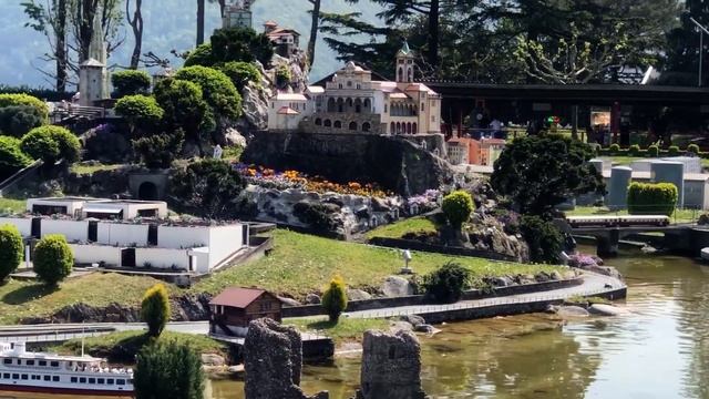 Швейцария в Миниатюре. Путешестие Гулливера. смотреть онлайн