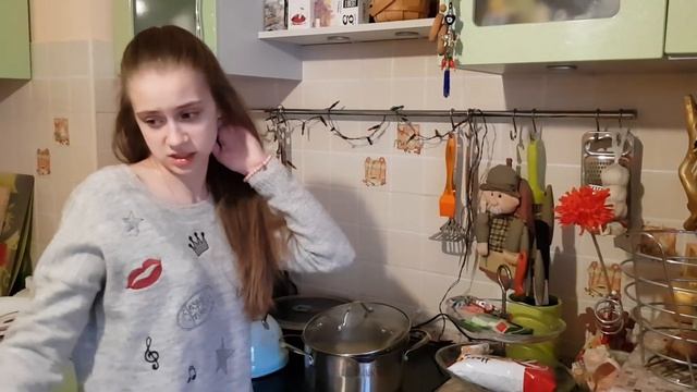 LIFE VLOG: Короче говоря - У меня Малиновые волосы/ Опрос одноклассников. смотреть онлайн