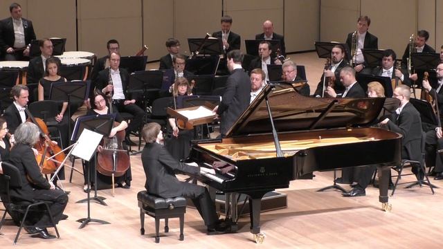 П. Чайковский Концерт №3 для фортепиано с оркестром Филипп Копачевский Дирижер – С. Кочановский смотреть онлайн