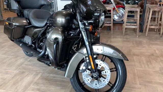 Ultra Limited, Harley-Davidson (FLHTK), 2020 river rock black option смотреть онлайн