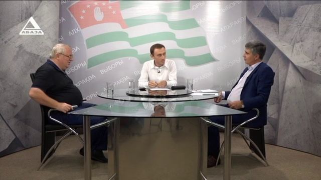 Беседа с кандидатом в Президенты РА Артуром Анкваб (на русском языке) смотреть онлайн