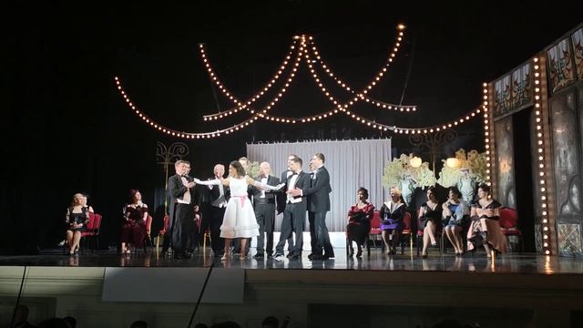 Massenet: Manon “Je marche sur tous les chemin. Obéissons quand leur voix appele” Гавот Манон Массн смотреть онлайн