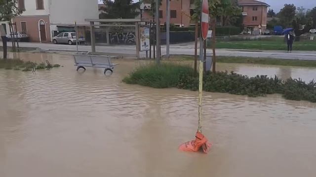 Alluvione Chiaravalle 3/5/2014 смотреть онлайн