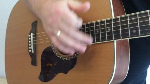 Как глушить струны на гитаре ребром большого пальца — Pereborom.ru