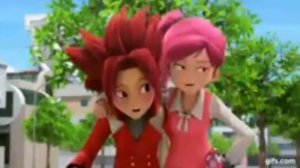 Лига вотчкар рой и ари это девочка с картинки