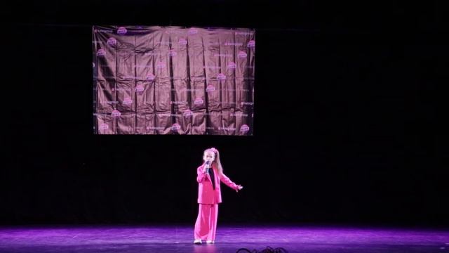 Иванив Злата "Мальчишка джаз" (2021г.) смотреть онлайн