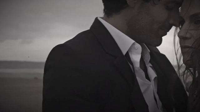 Elisa Tovati – Une histoire d'amour (Clip Officiel) смотреть онлайн