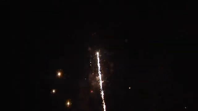 Праздничный салют в честь 25 летия МДЦК "Золотой ключик" смотреть онлайн