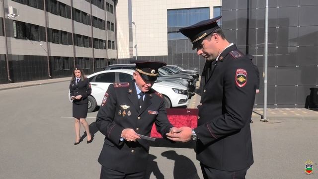 В МВД по КЧР состоялось торжественное мероприятие, посвященное Дню создания уголовного розыска смотреть онлайн