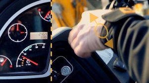 Как работать гидромолотом на экскаваторе-погрузчике JCB