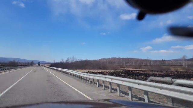 Улица Ким Ю Чена, работа дорожников и пожары на трассе смотреть онлайн