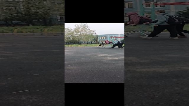 Просто идём со школы 👍👍 смотреть онлайн