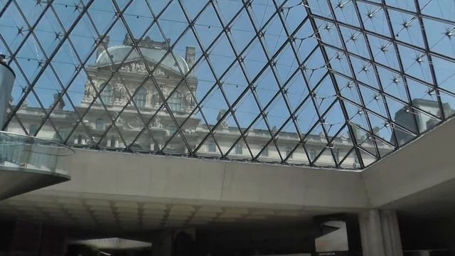 Вход в Лувр.2 смотреть онлайн