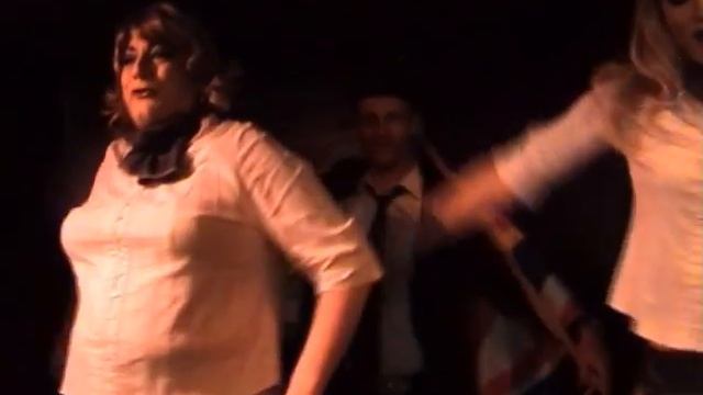 Miss Tina, Miss Yvonne, Tante Mieke, Ray­mond en Koen смотреть онлайн