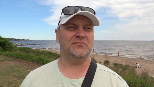 Встреча иммигрантов, Нью-Йорк 2023 смотреть онлайн