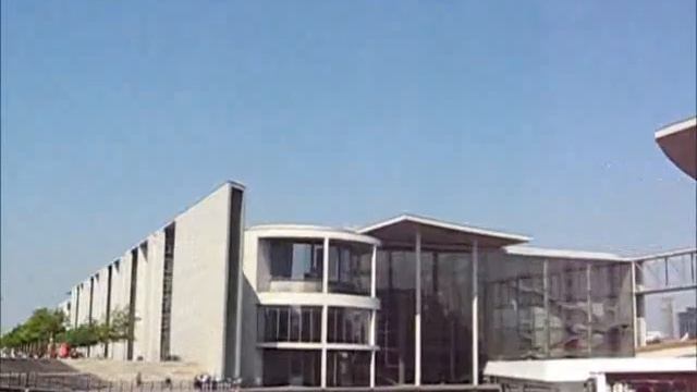 Берлин, по река Шпрее смотреть онлайн