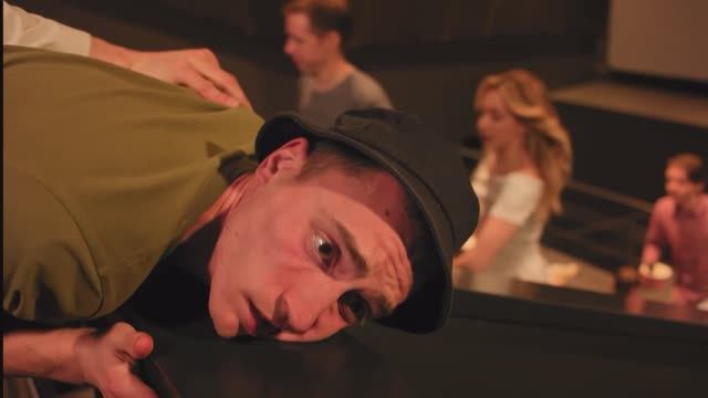 Солнце, море, два ствола смотреть онлайн