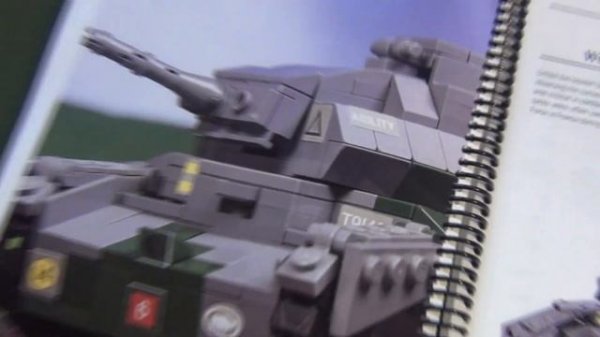 Brickmania's Blitzkrieg bricks instruction book review!
