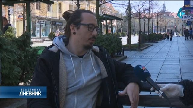 Somborski fotograf dronom beleži porodične trenutke u izolaciji смотреть онлайн