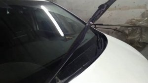 Honda STEPWGN RP3. Замена щёток стеклоочистителя ).