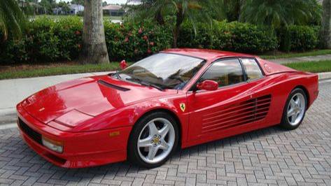 DMH 1:64 Ferrari Testarossa 1984 (детальный обзор) смотреть онлайн