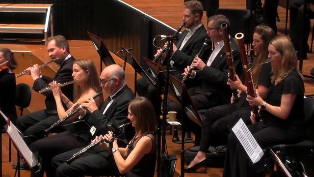 Sunwook Kim conducts Beethoven Symphony No 7 in A major, Op 92 - 4th movement смотреть онлайн