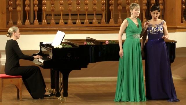 Выступление артистов Поморской филармонии Ольги Татариновой и Натальи Ворониной