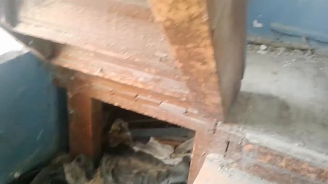 Заброшенная контора времен СССР смотреть онлайн