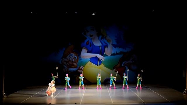 Отчетный концерт хореографического ансамбля "Москвич", 17.05.2014 - 1 часть смотреть онлайн