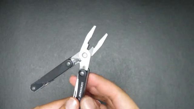 Leatherman Squirt PS4 Unboxing | Should You Buy A Used Multitool? смотреть онлайн