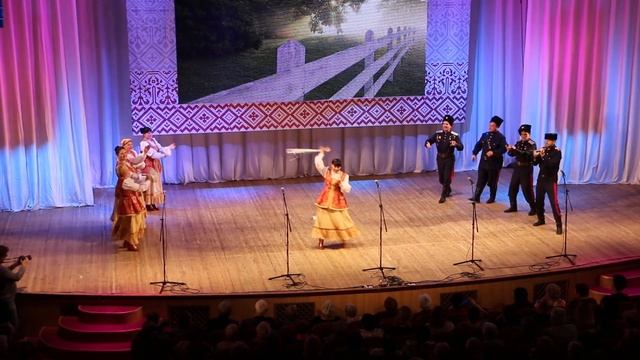 Муниципальный народный ансамбль казачьей песни "Яицкий городок" смотреть онлайн