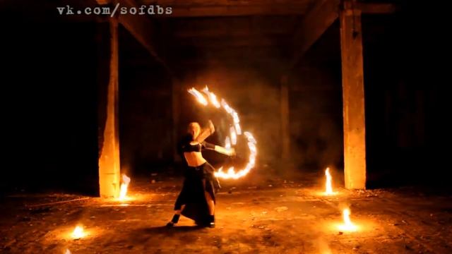 Рина.Poi-ZONE.Улицами Донбасса | Streets Of Donbass.wmv смотреть онлайн