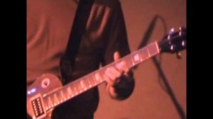 Fredguitarist играет соло на концерте (2006-й год)