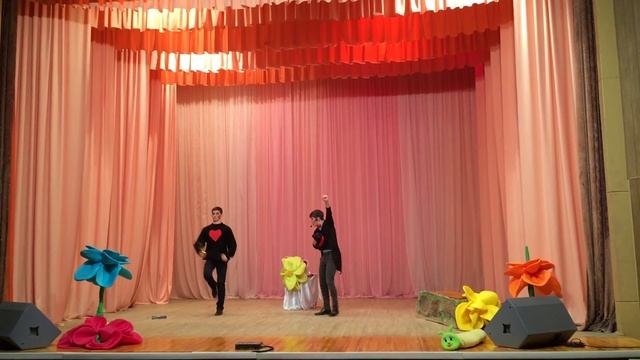 Алиса и другие Новые люди смотреть онлайн