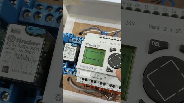 How to program Timer in Moeller Easy 719 | How to configure its parameters смотреть онлайн