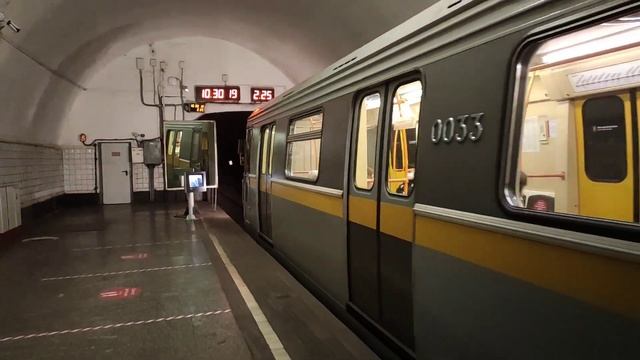 Парад поездов . Московскому метро 86 лет!