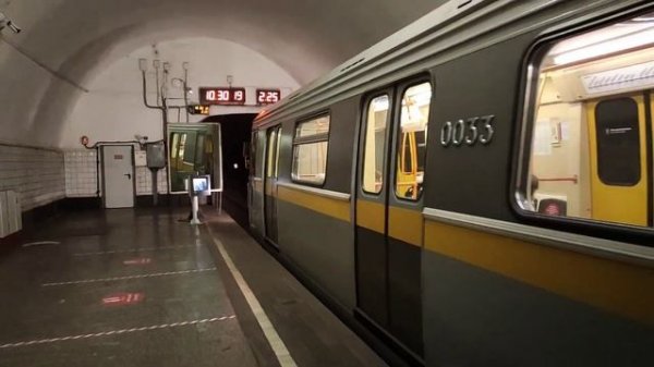 Парад поездов . Московскому метро 86 лет!