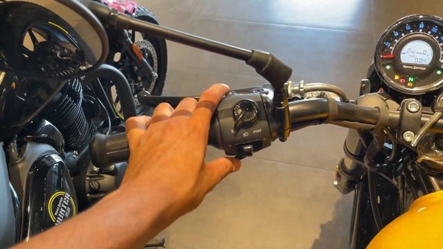 Royal Enfield Hunter 350 Vs Meteor 350 - ₹40K Diff Which One to Buy ? Comparison смотреть онлайн