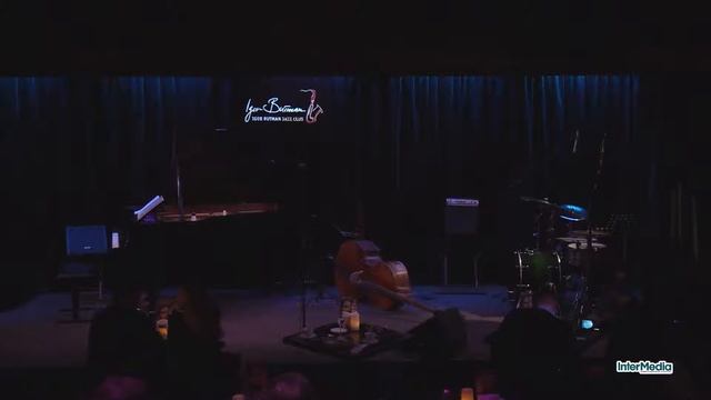 Live: Hello, Satchmo смотреть онлайн